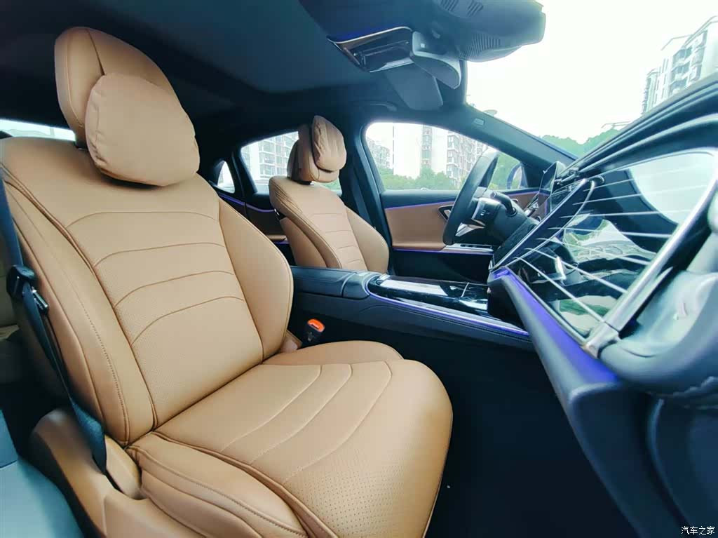 Mercedes-Benz E-Class, 2024 20