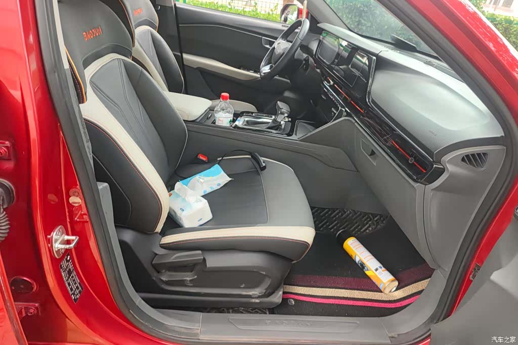 Wuling RC-6, 2020 8
