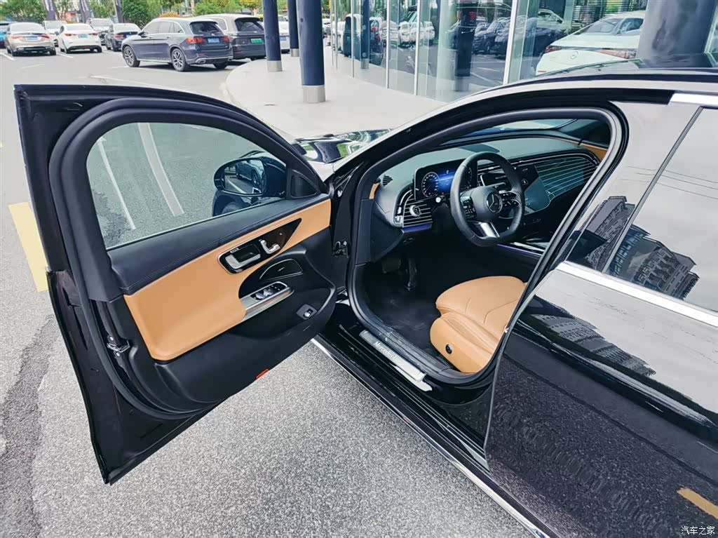 Mercedes-Benz E-Class, 2024 13