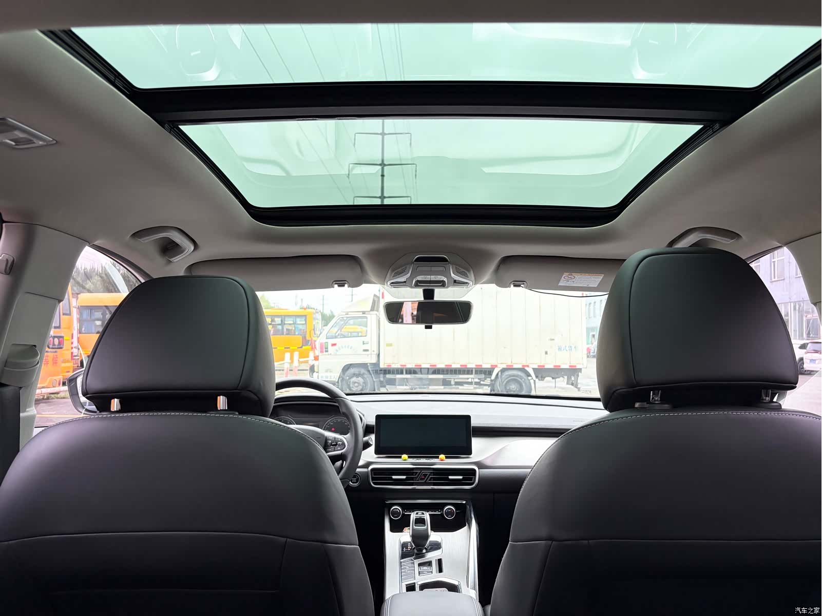 Geely Coolray, 2019 11