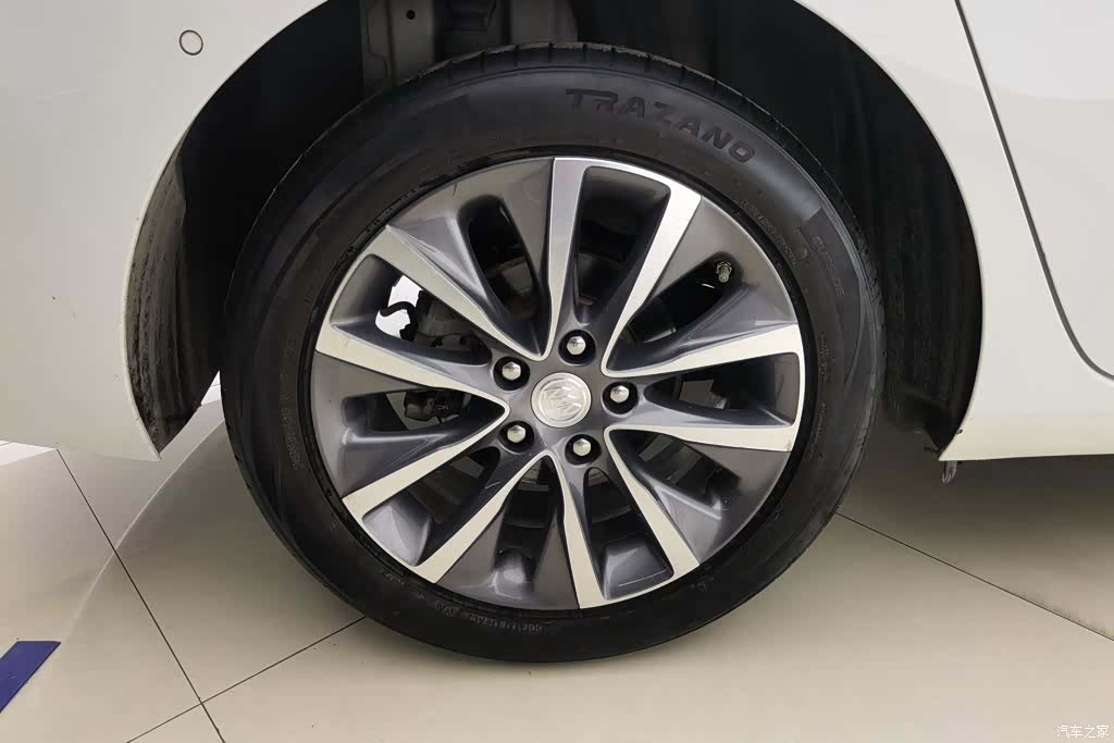 Buick GL6, 2018 6