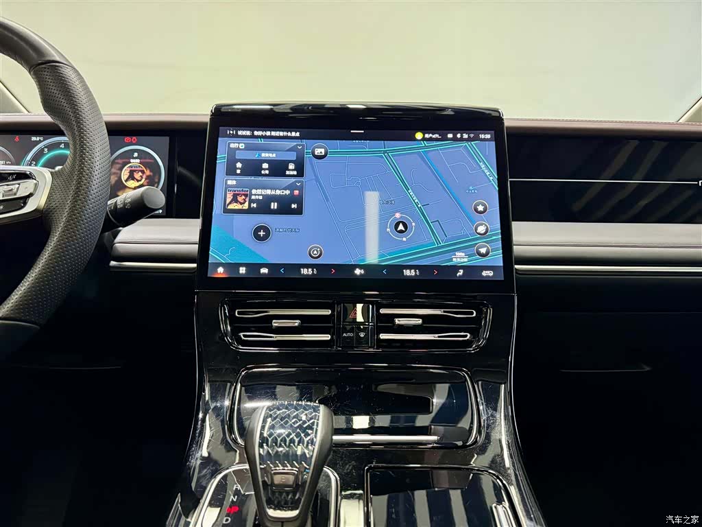 Trumpchi M8, 2025 29