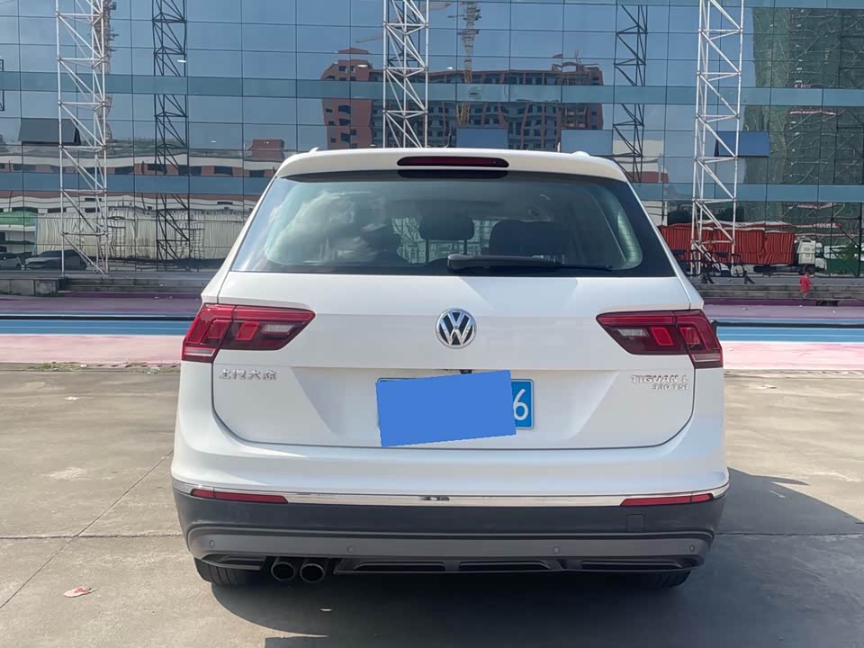 Volkswagen Tiguan L