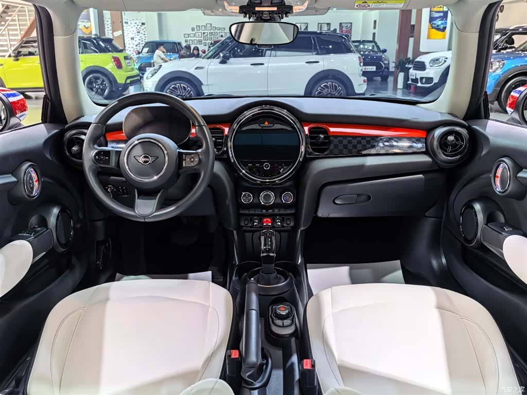 Mini ONE, 2023 7