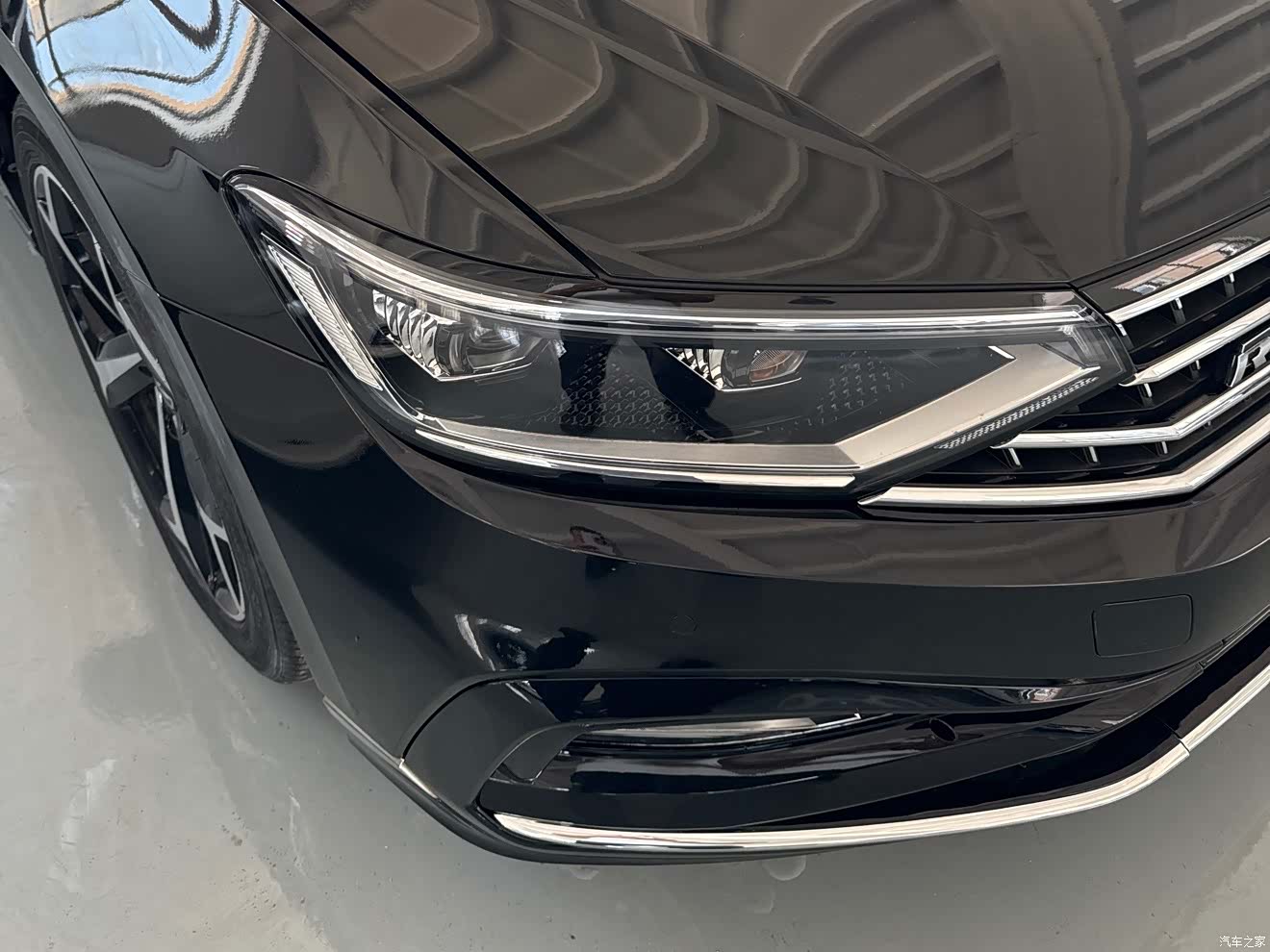 Volkswagen Magotan, 2025 14