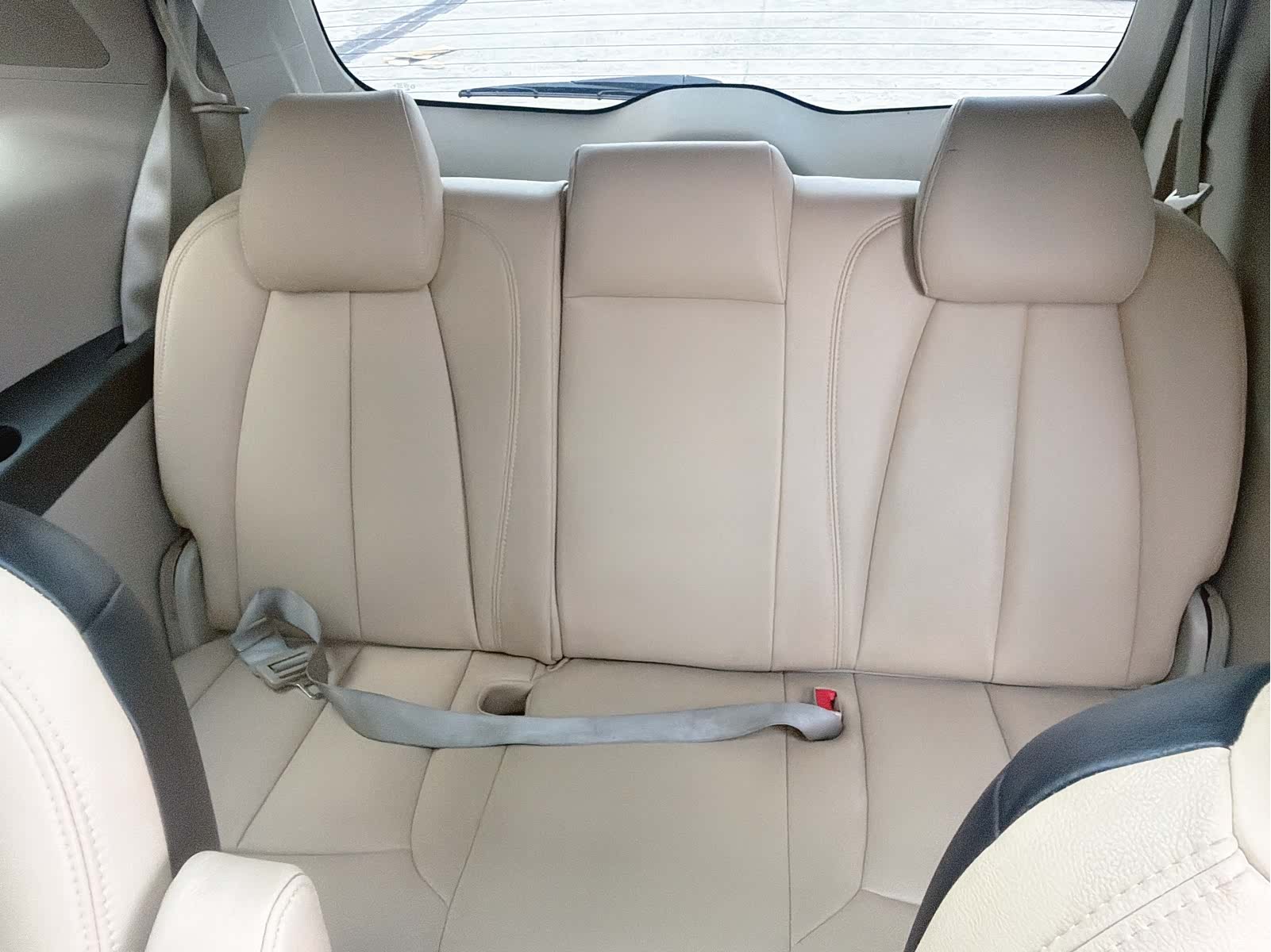 Buick GL8, 2013 19