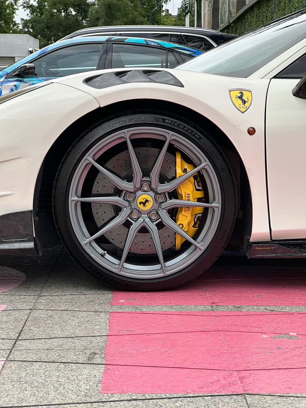 Ferrari 488, 2019 8