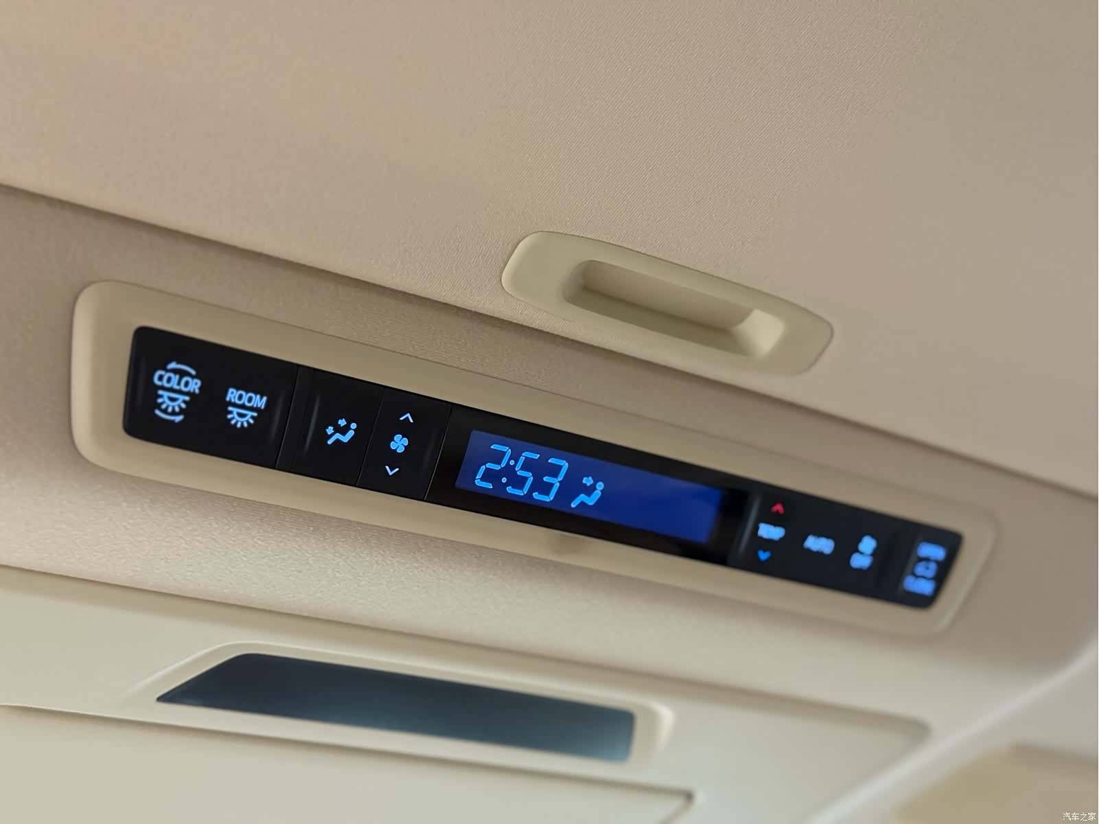 Toyota Alphard, 2019 16