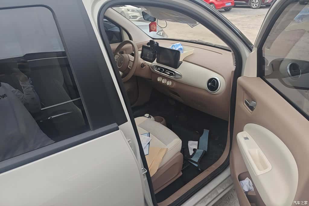 Wuling MINIEV, 2025 8