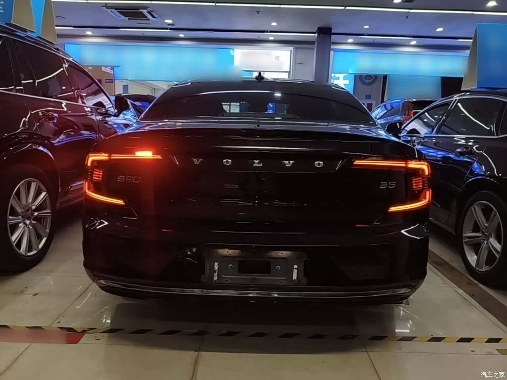 Volvo S90, 2022 6