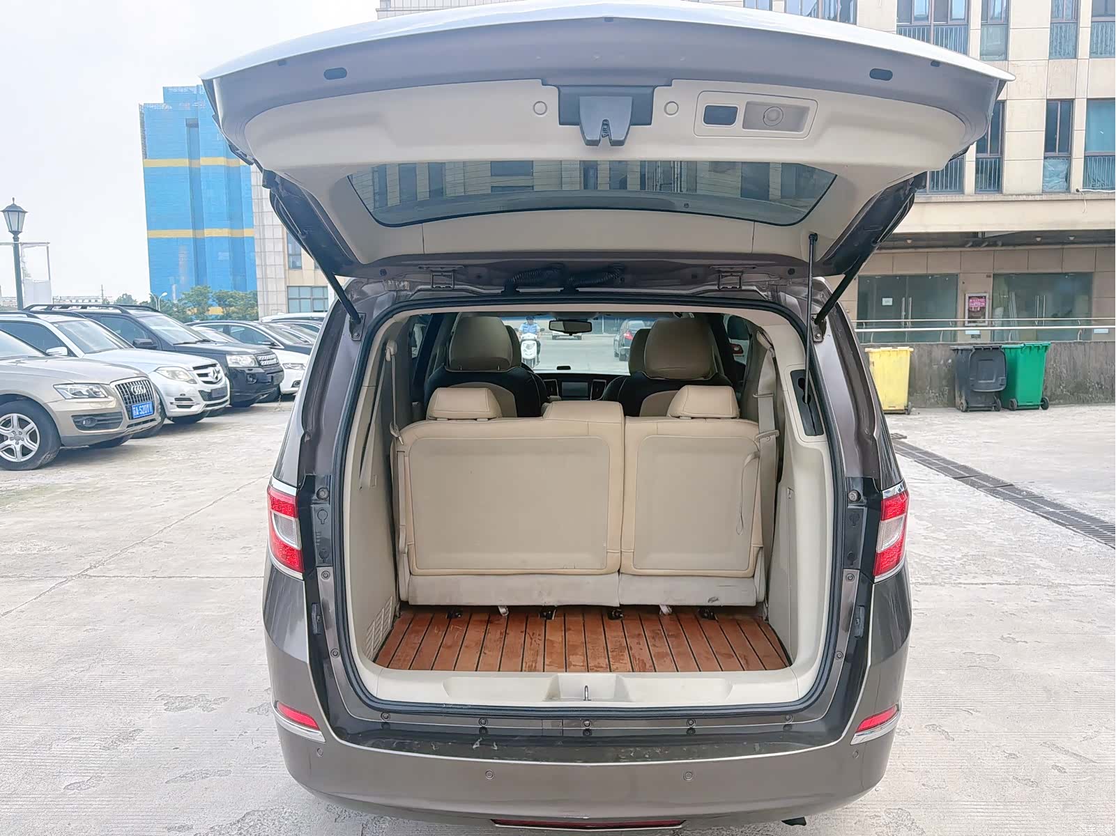 Buick GL8, 2013 7