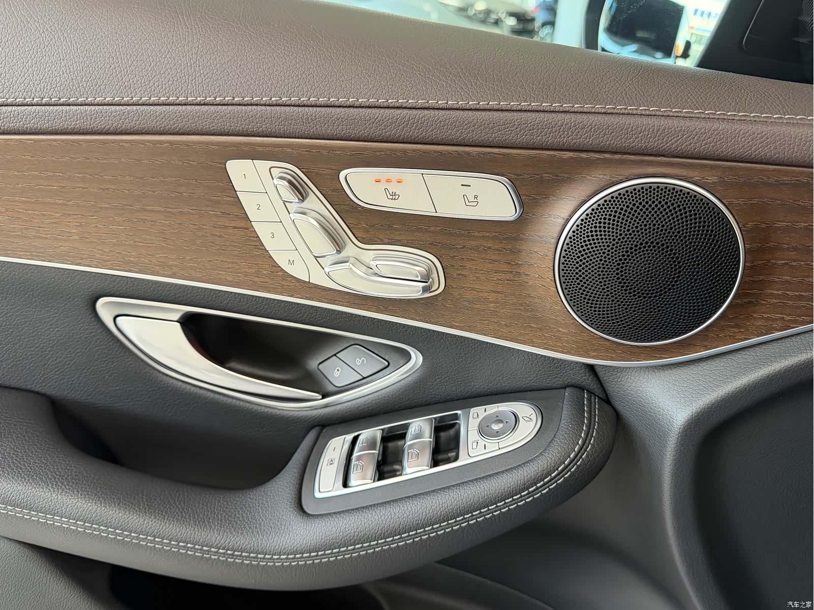 Mercedes-Benz GLC, 2021 12