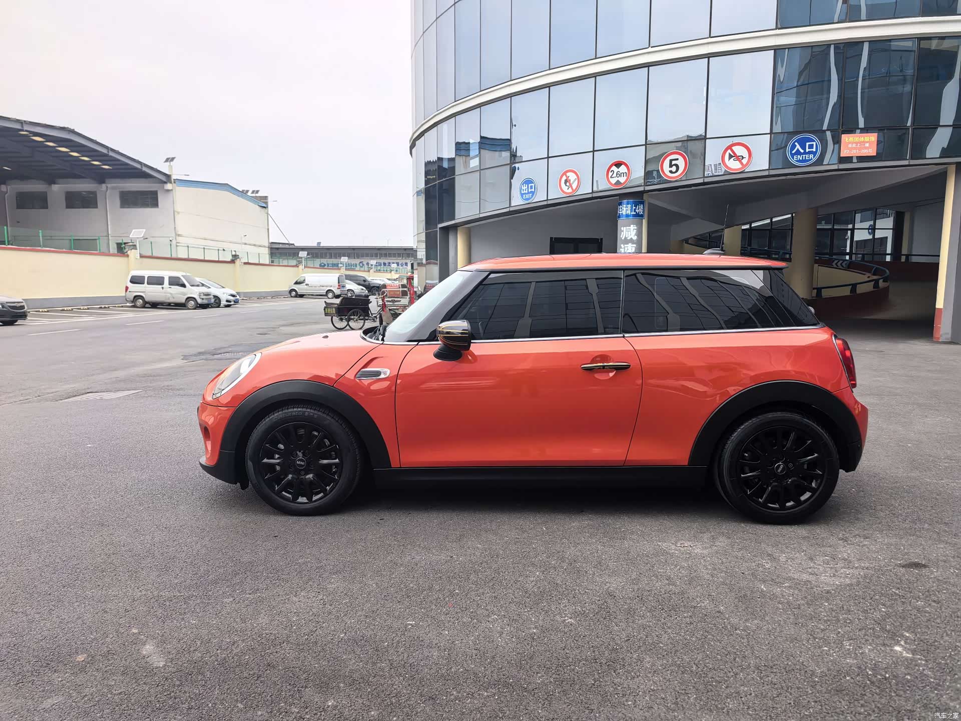Mini ONE, 2020 3