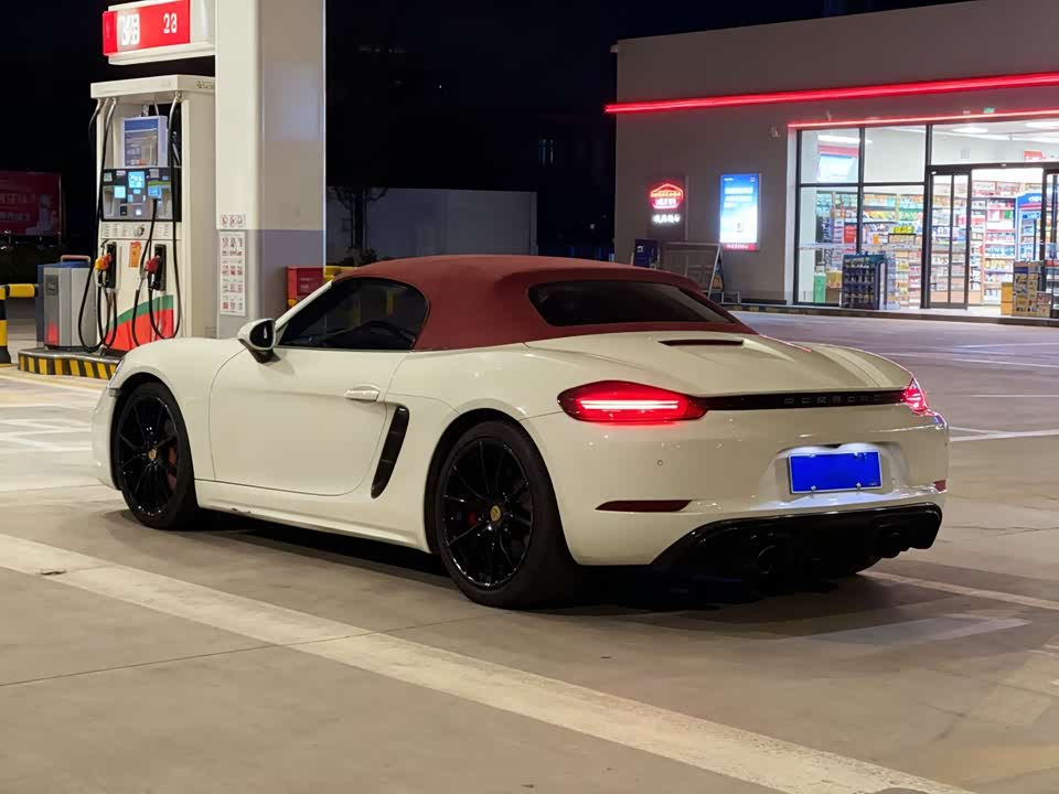 Porsche 718