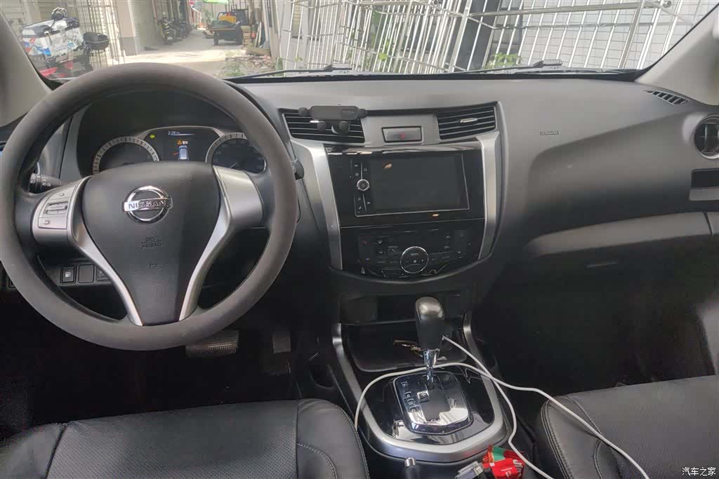 Nissan Terra, 2018 12