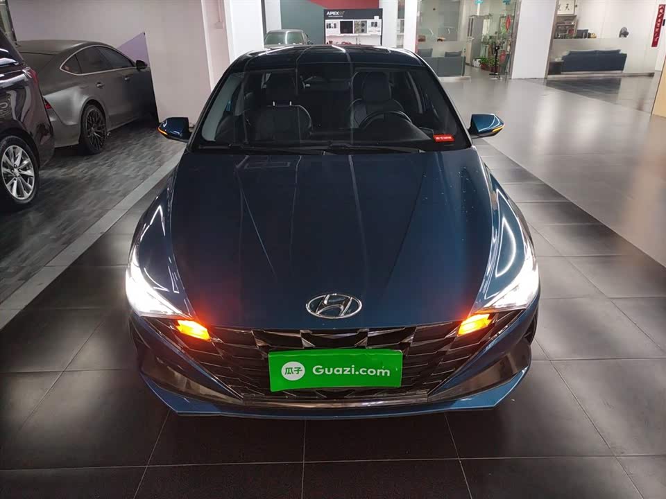 Hyundai Elantra Hyundai Elantra