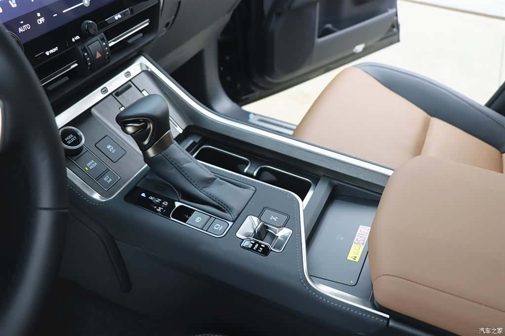 Lexus GX, 2026 15