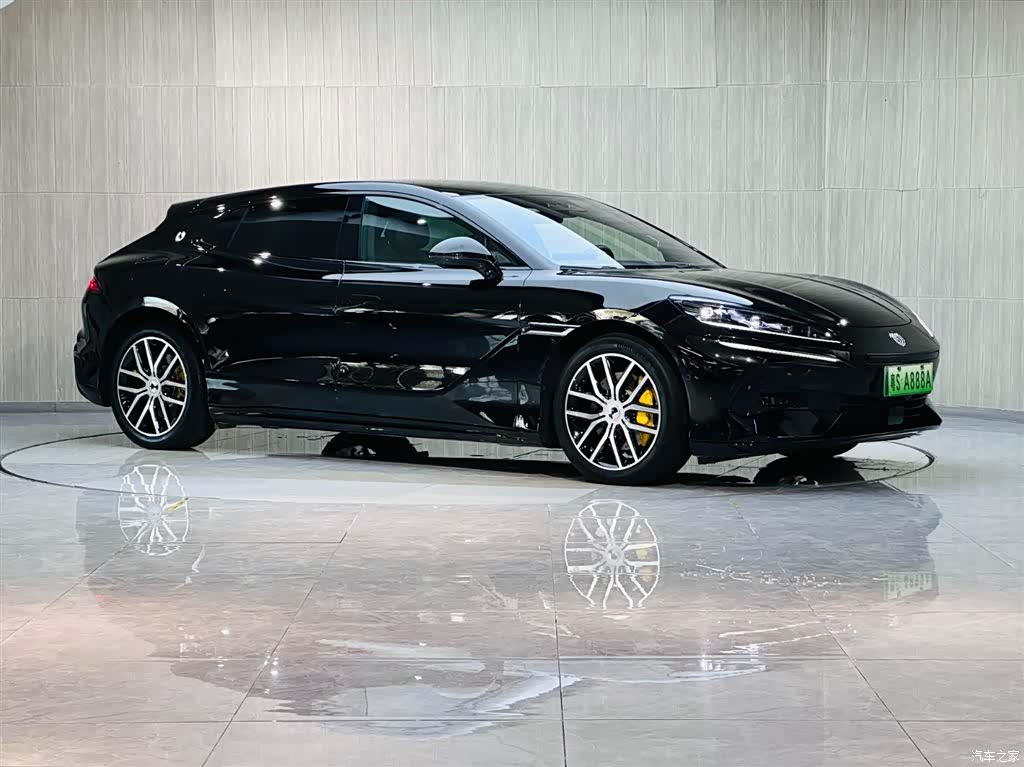Denza Z9GT, 2025 3