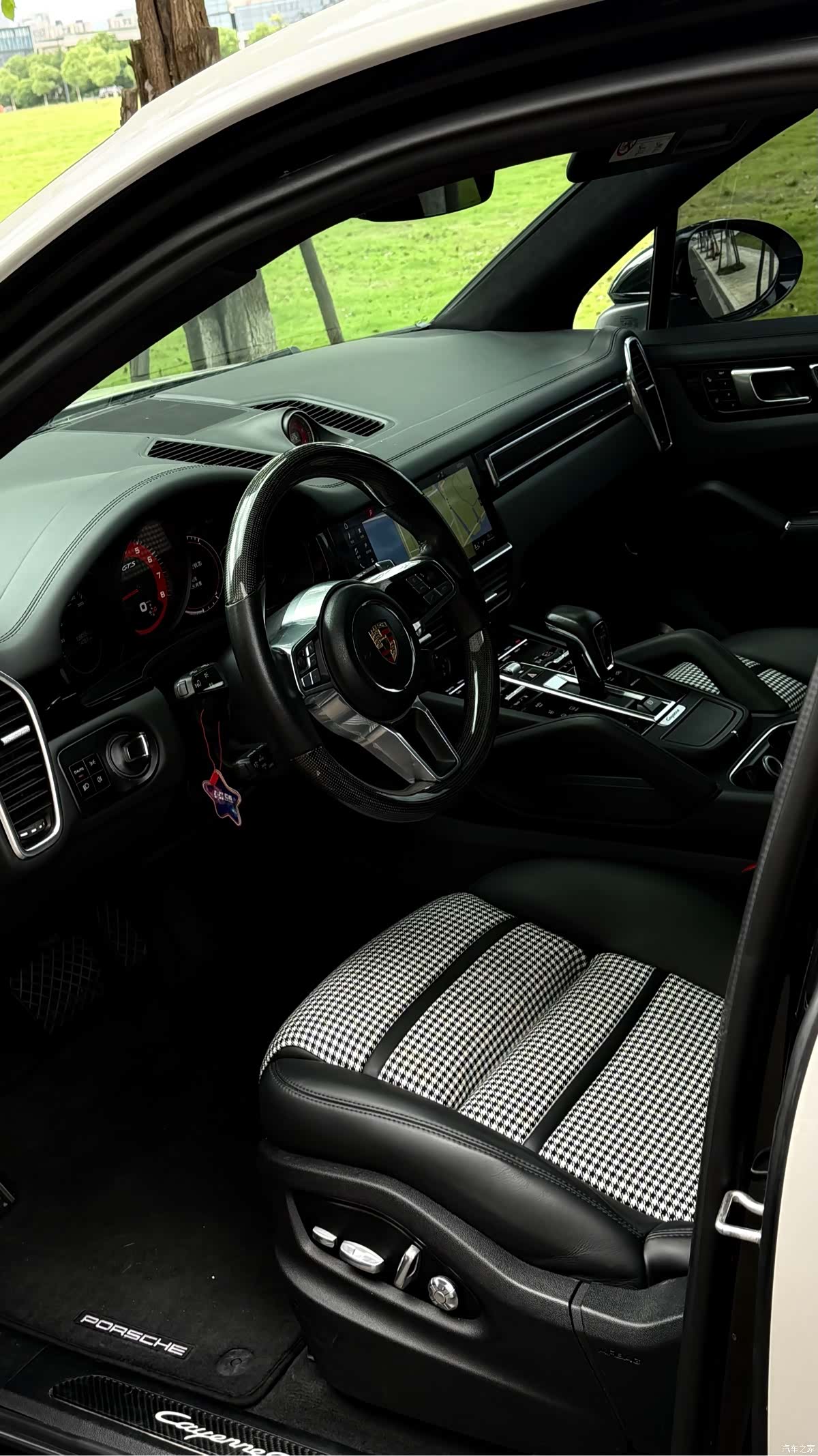 Porsche Cayenne, 2018 11