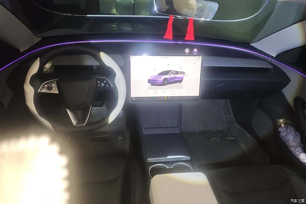 Tesla Model 3, 2024 12