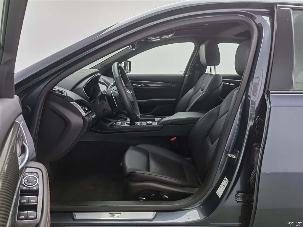 Cadillac CT5, 2021 10
