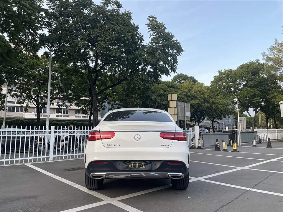 Mercedes-Benz GLE coupe