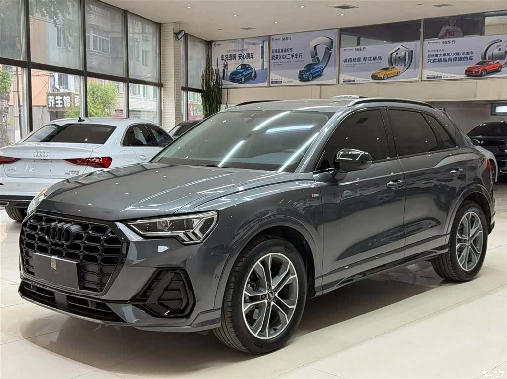 Audi Q3, 2023 1