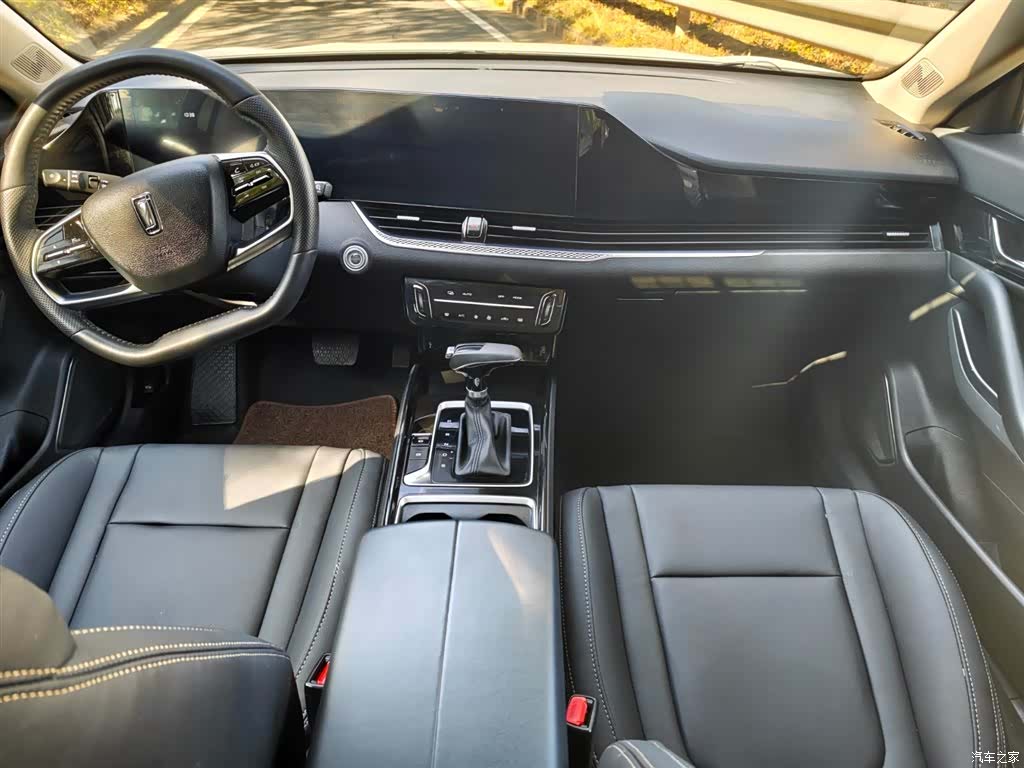 Bestune B70, 2023 все фото