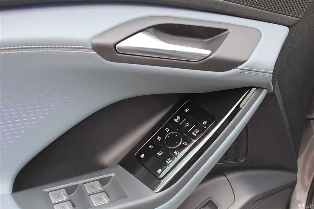 Audi e-tron, 2025 13