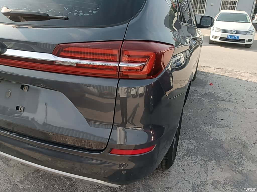 BYD Song, 2021 8