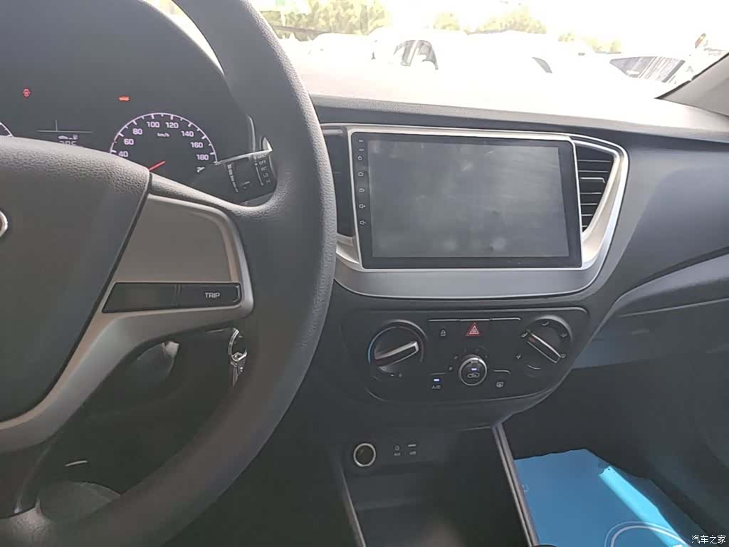 Hyundai GLS, 2018 10