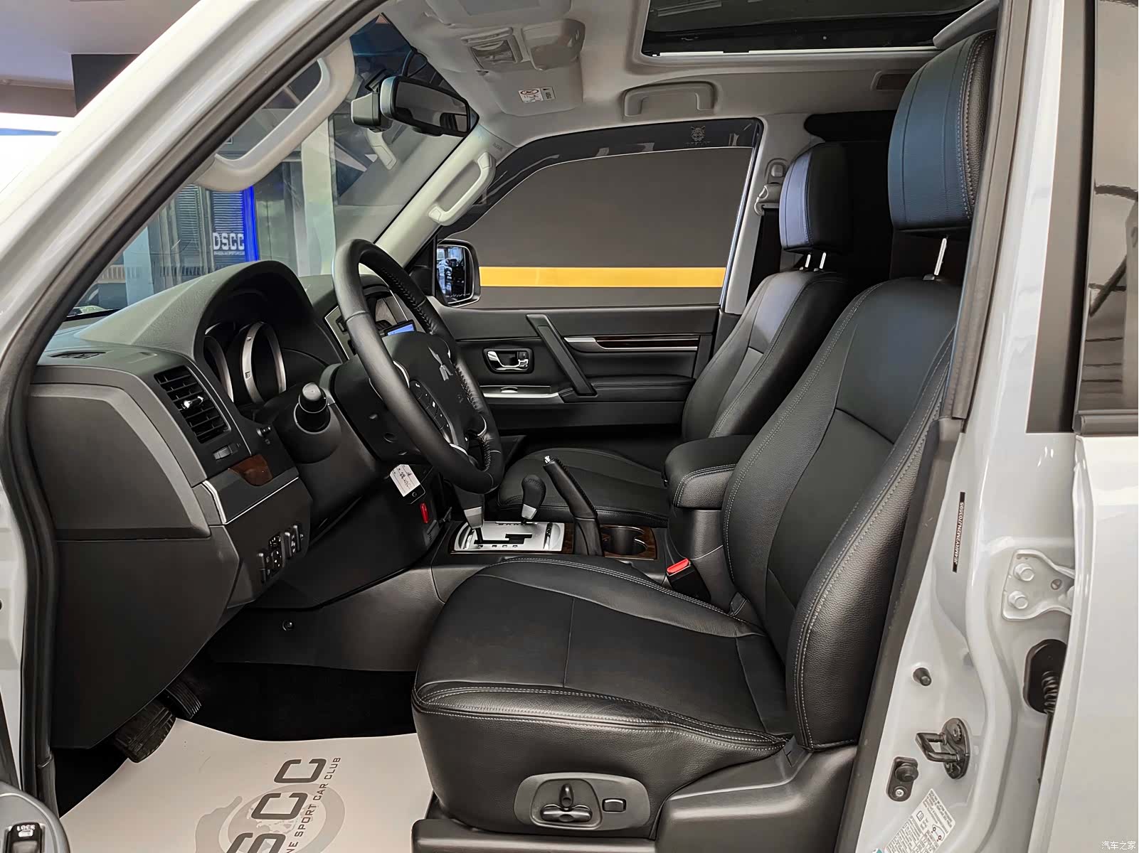 Mitsubishi Pajero, 2025 6