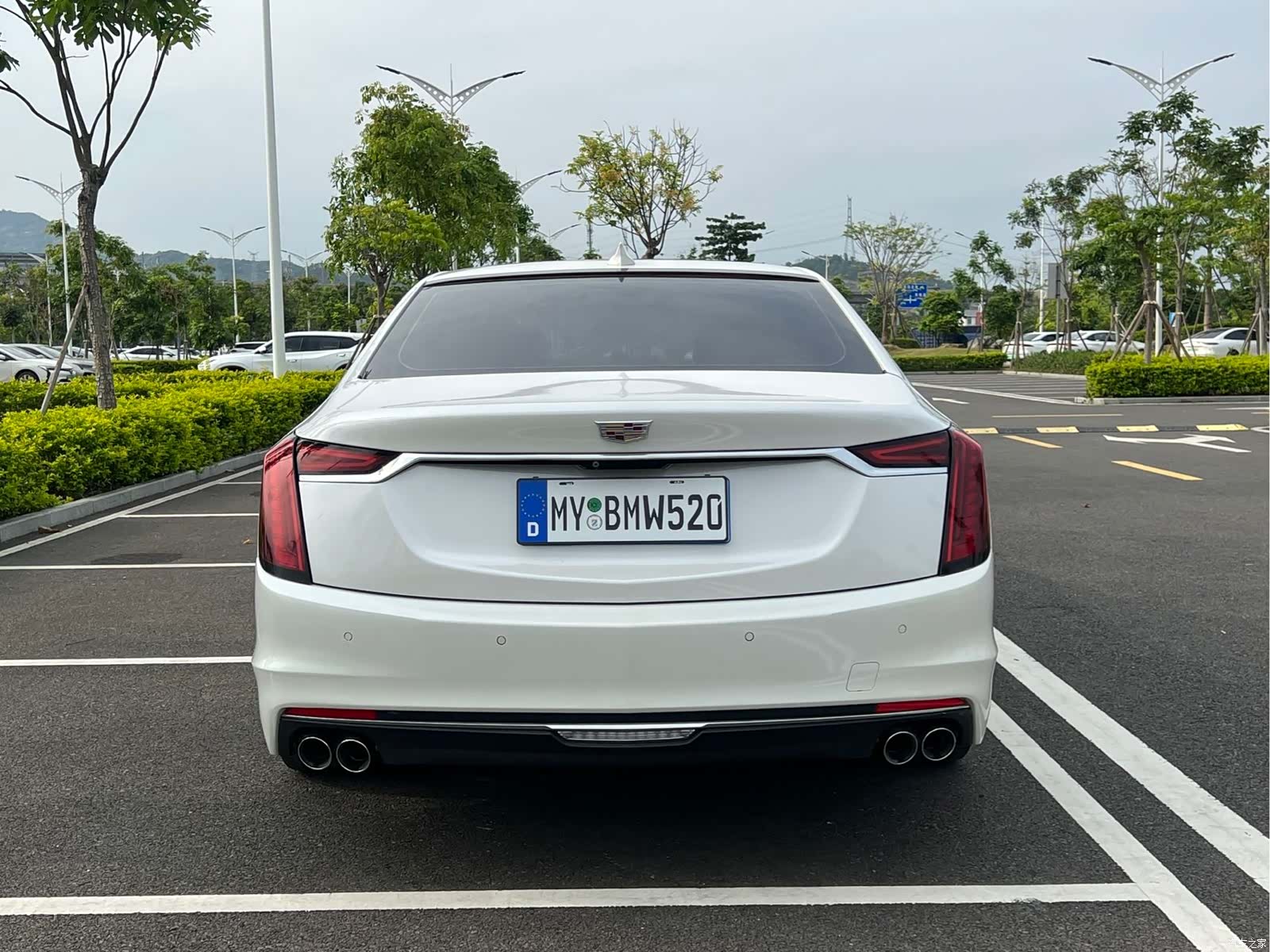 Cadillac CT6, 2021 все фото