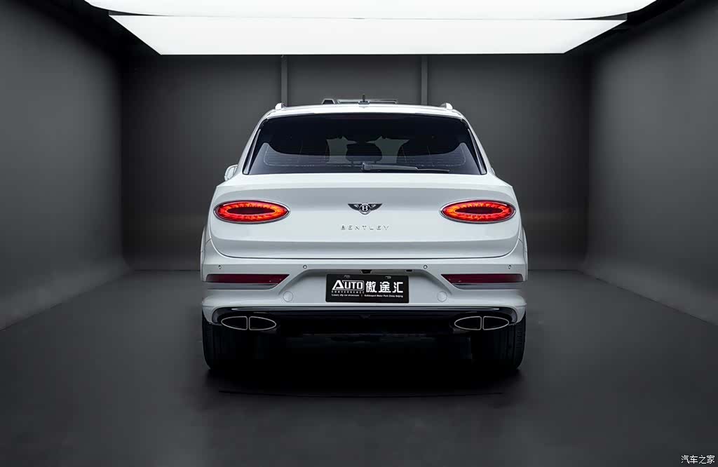 Bentley Bentayga, 2020 4