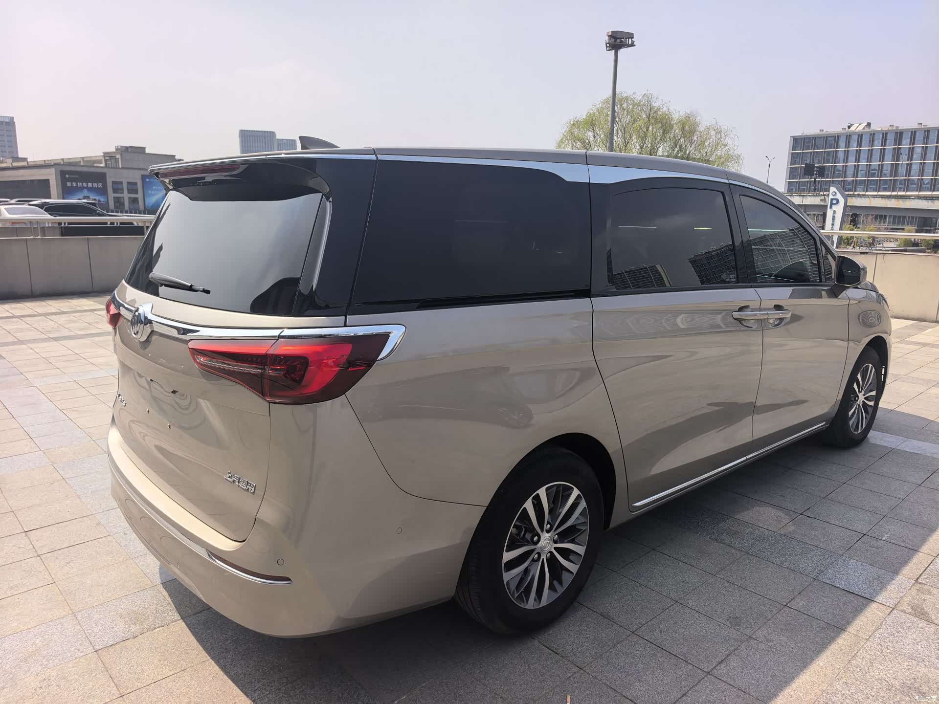 Buick GL8, 2024 8