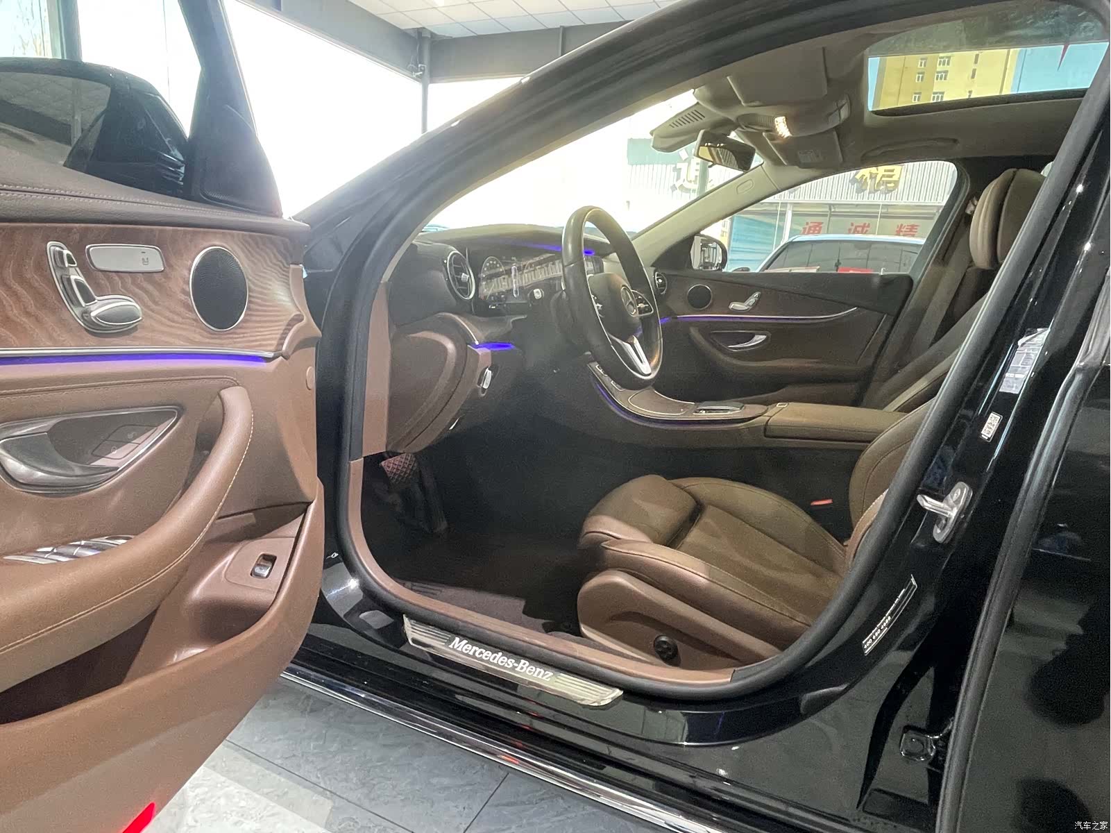 Mercedes-Benz E-Class, 2020 4