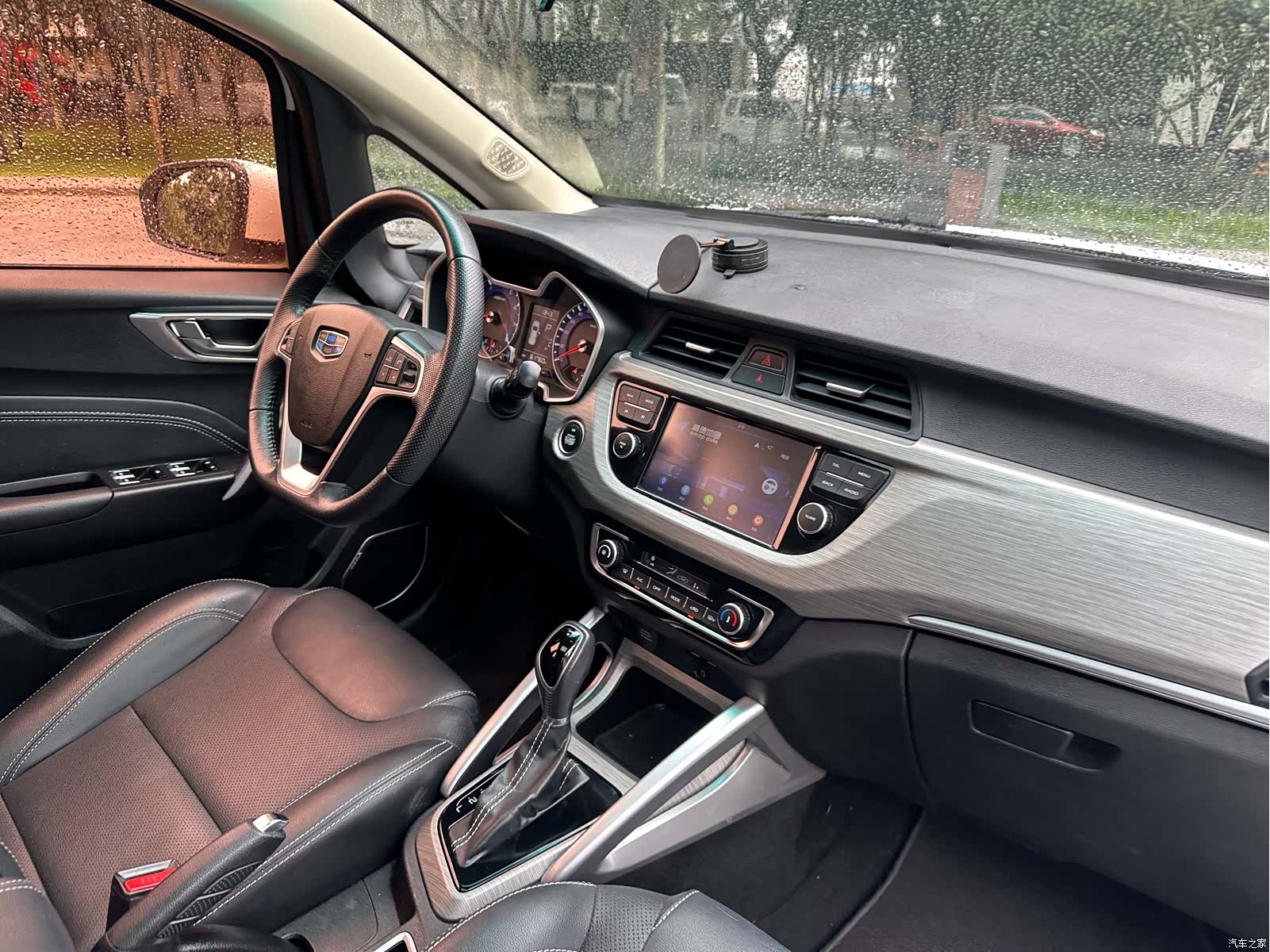 Geely X3, 2018 18
