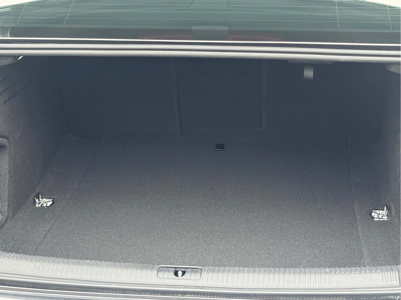 Audi A4L, 2022 16