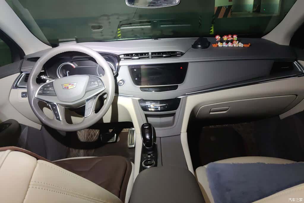 Cadillac XT5, 2024 12