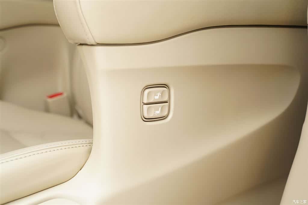 Toyota Alphard, 2011 20