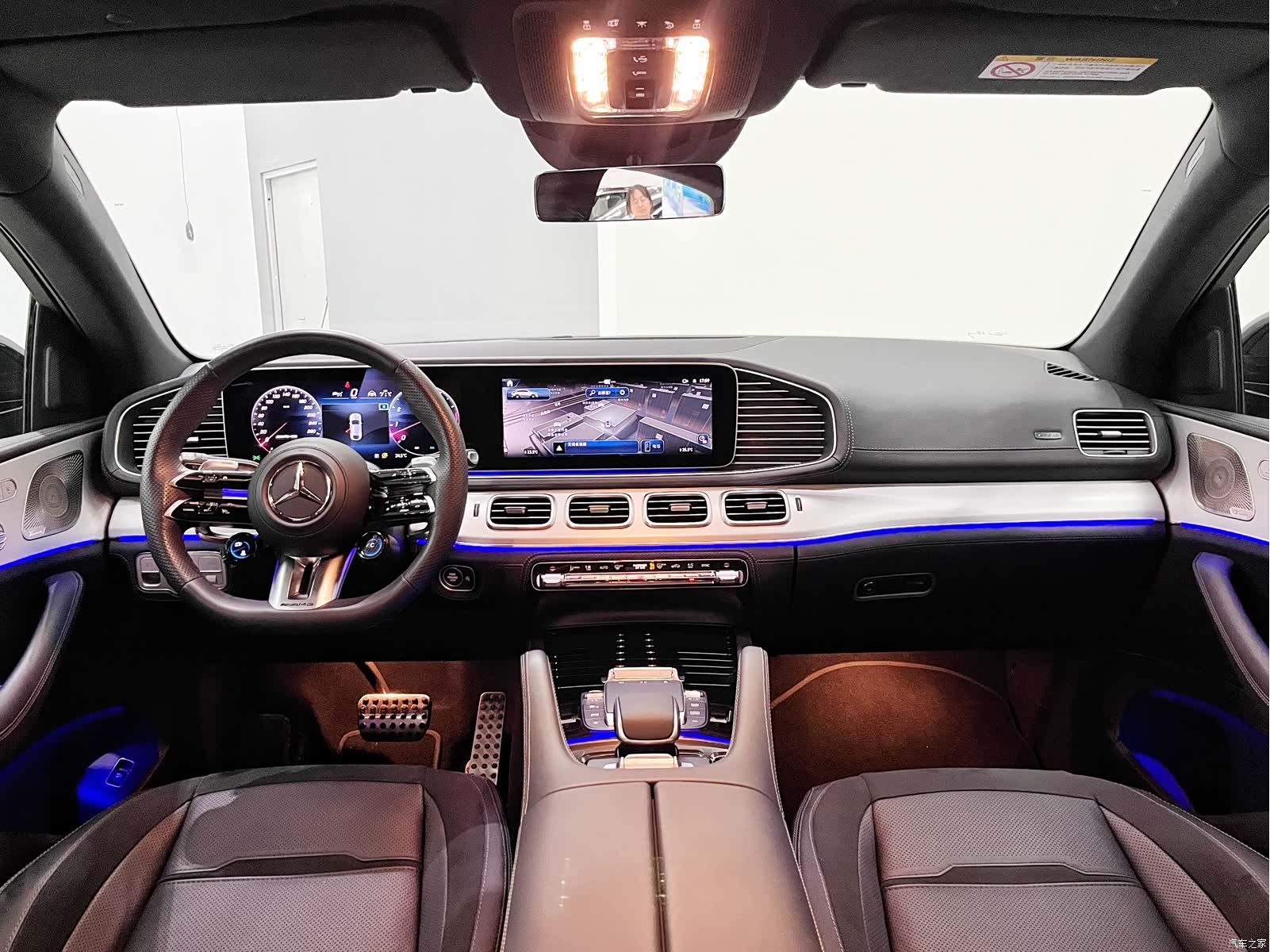 Mercedes-Benz GLE, 2025 12