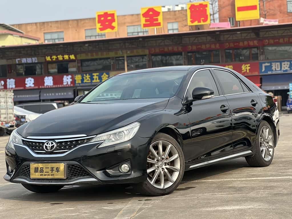 Toyota Reiz
