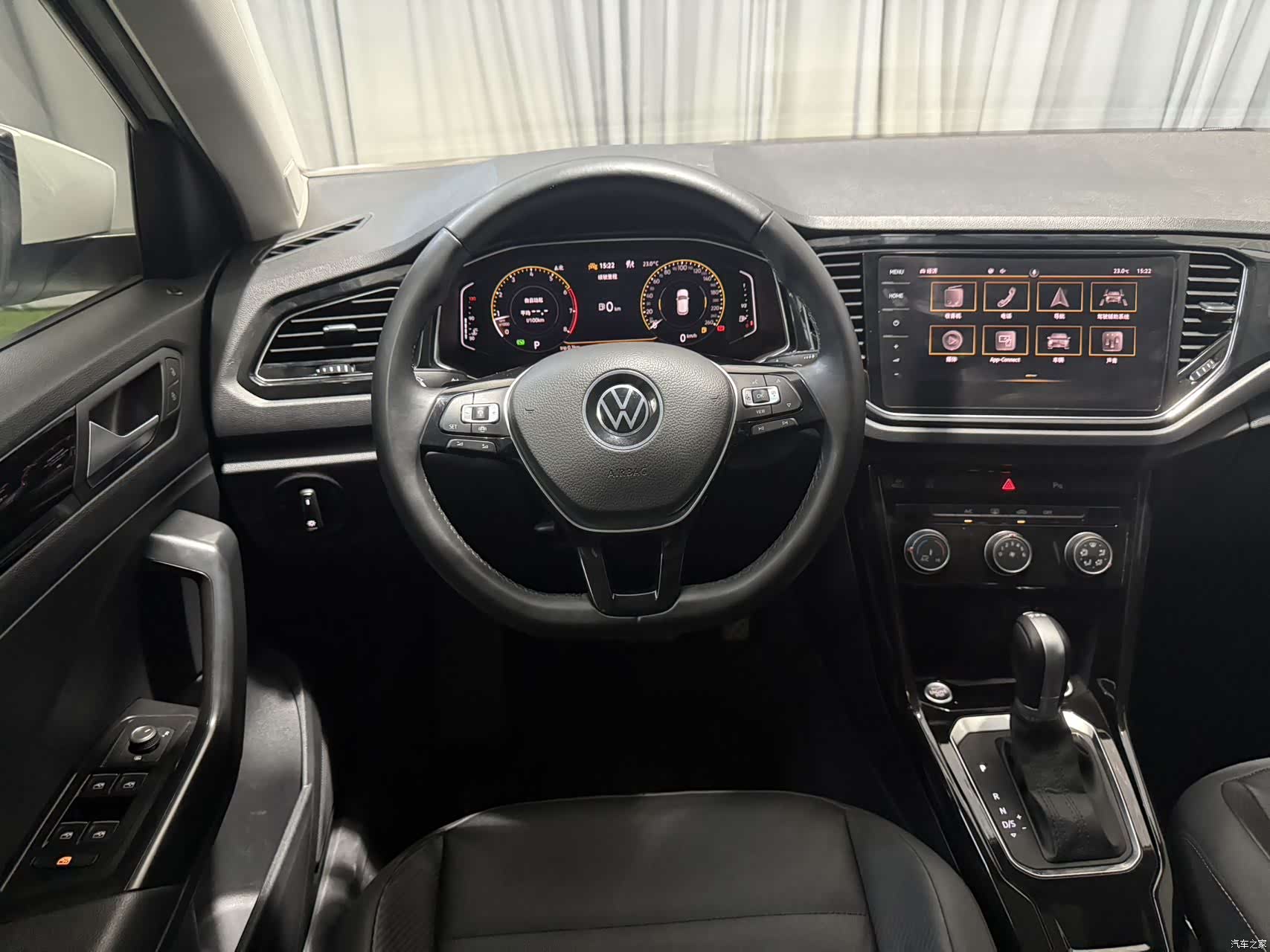 Volkswagen T-ROC, 2022 13