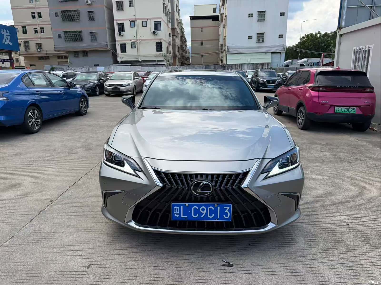 Lexus ES, 2022 1