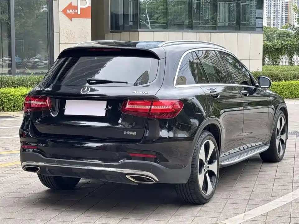 Mercedes-Benz GLC Mercedes-Benz GLC