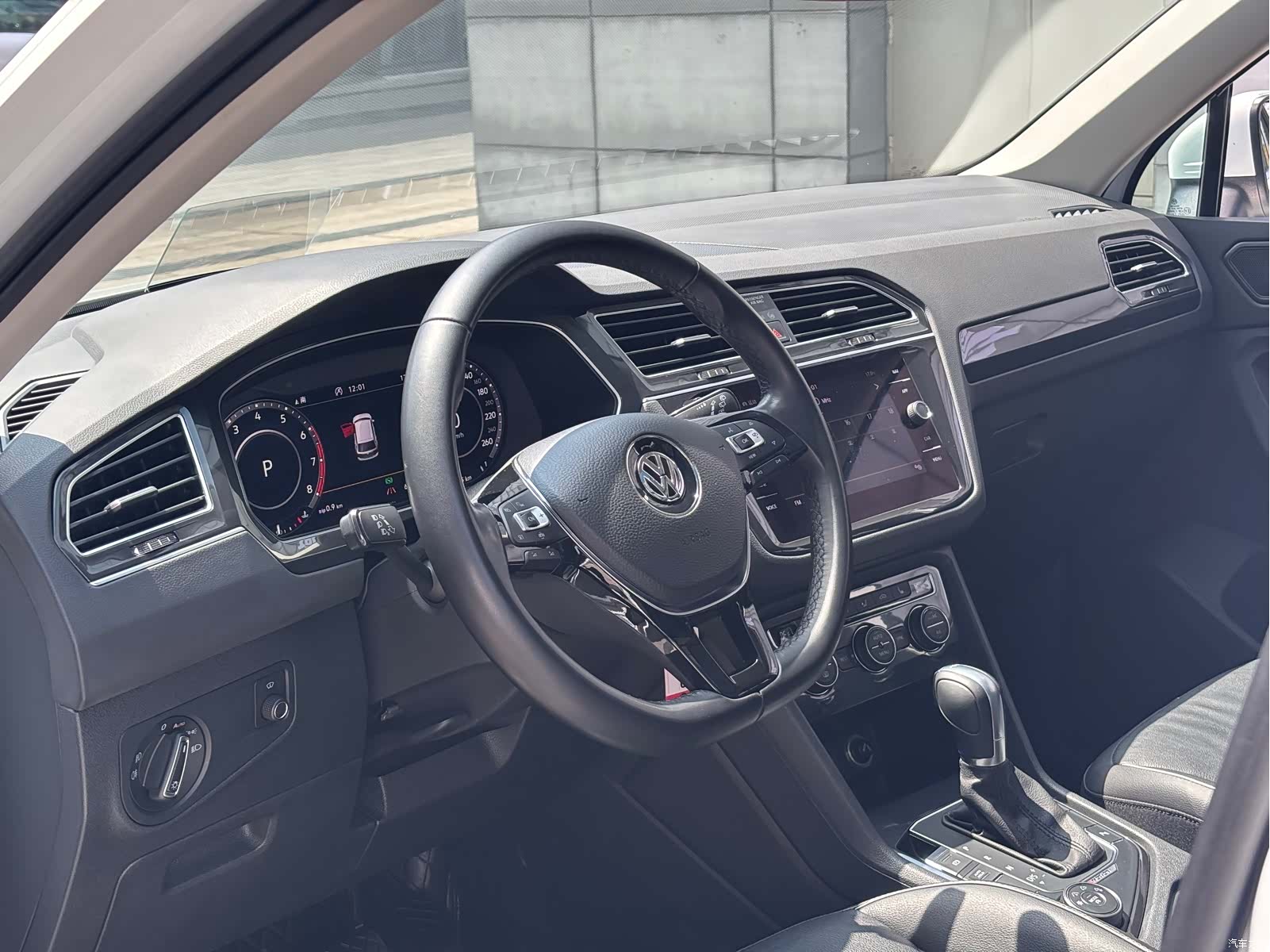 Volkswagen Tiguan, 2019 10