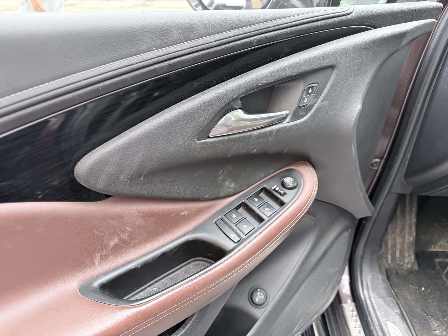 Buick Envision Plus, 2018 10