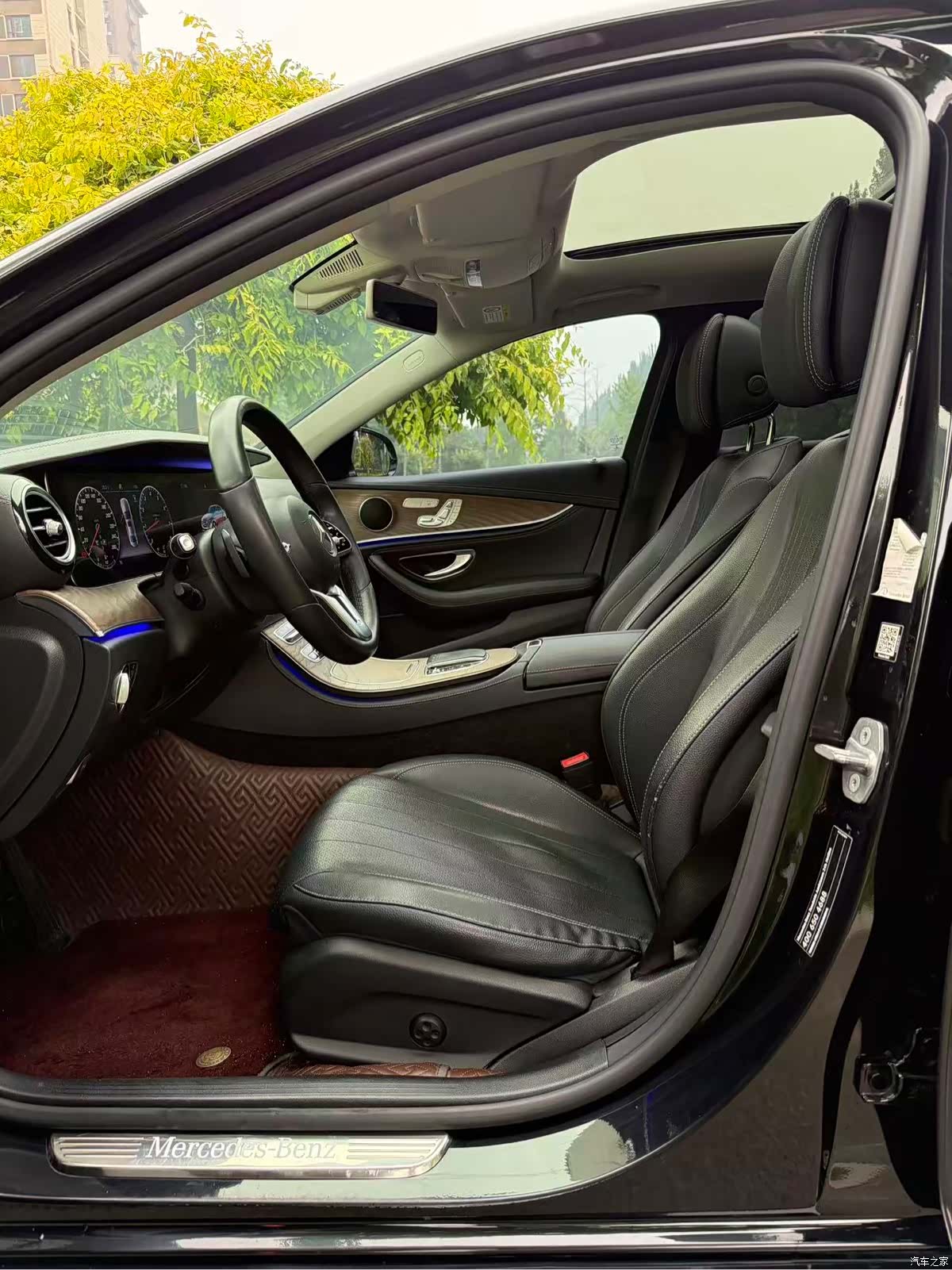 Mercedes-Benz E-Class, 2019 4