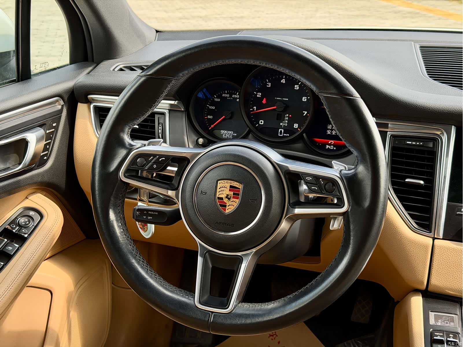 Porsche Macan, 2016 9