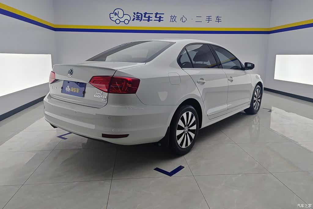 Volkswagen Sagitar, 2017 3